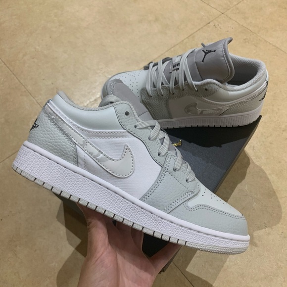 Jordan Shoes - Air Jordan 1 low Dust Grey US 5Y